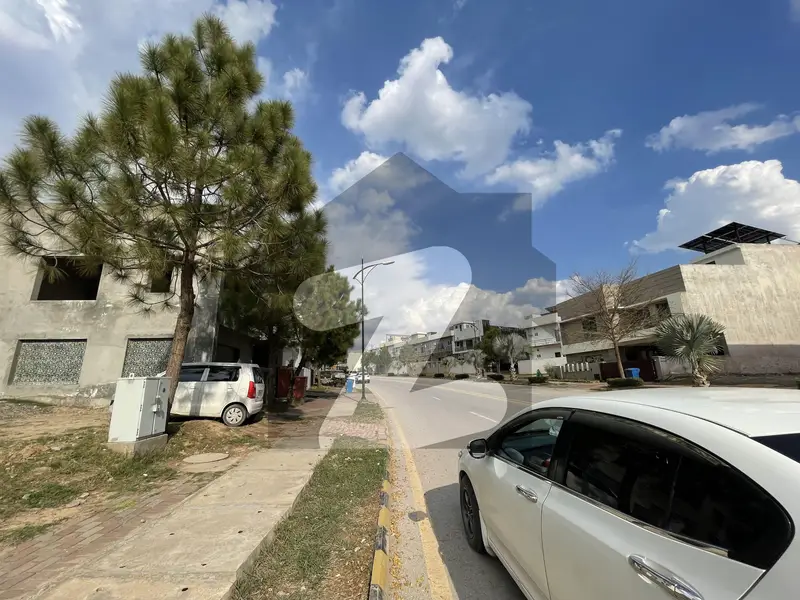 Plot for sale in Gujrat