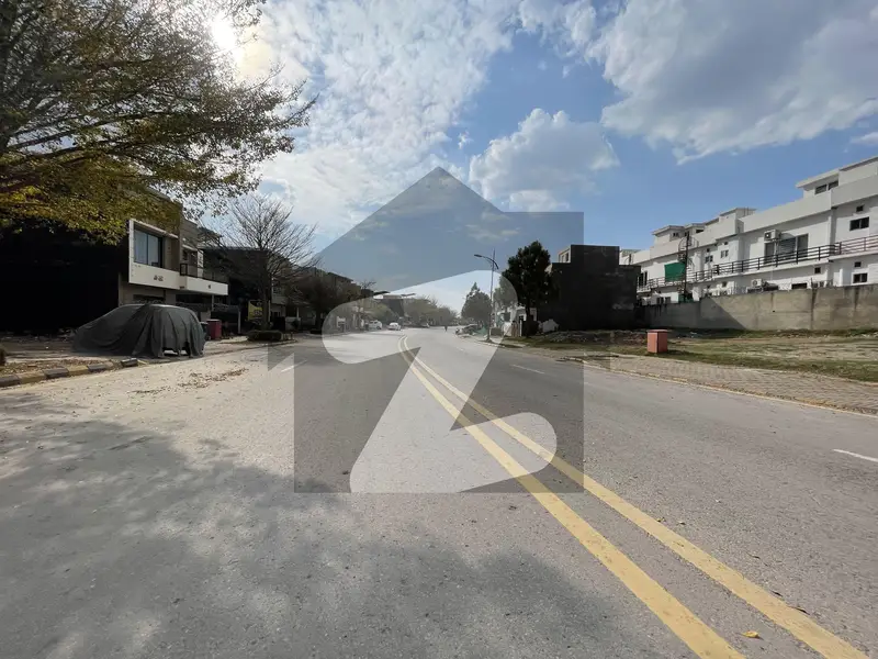 Plot for sale in Gujrat